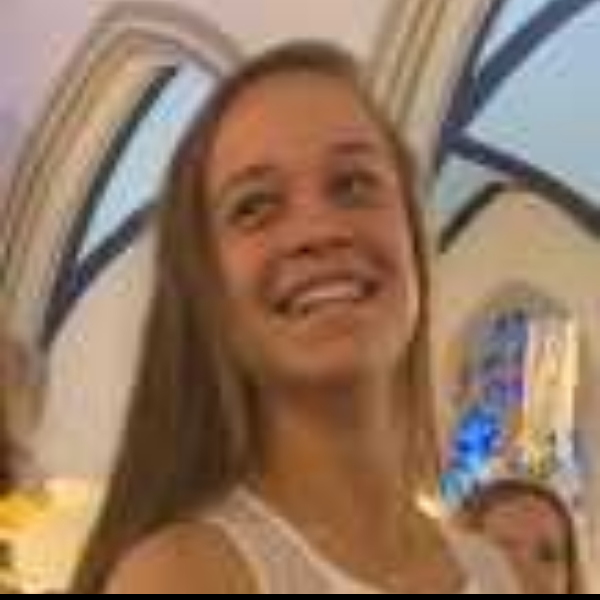 Lauren_Sweeney