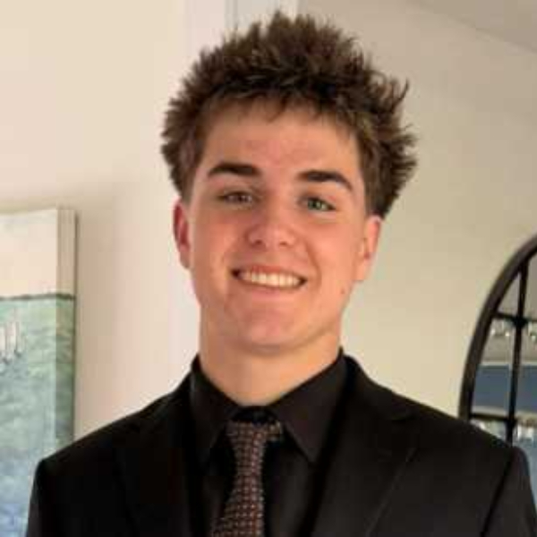 Tucker Suter