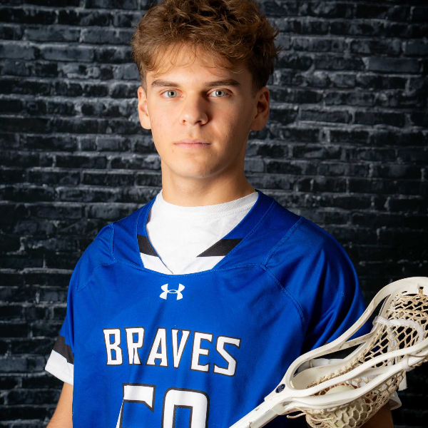 Logan_Eggert