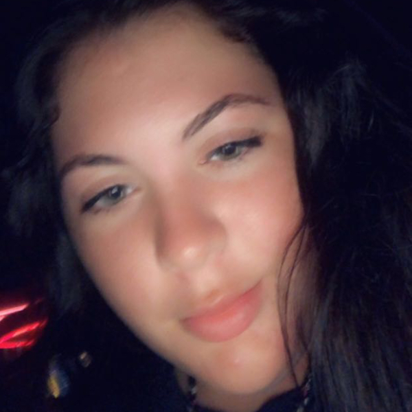 Ashlyn DeSchon