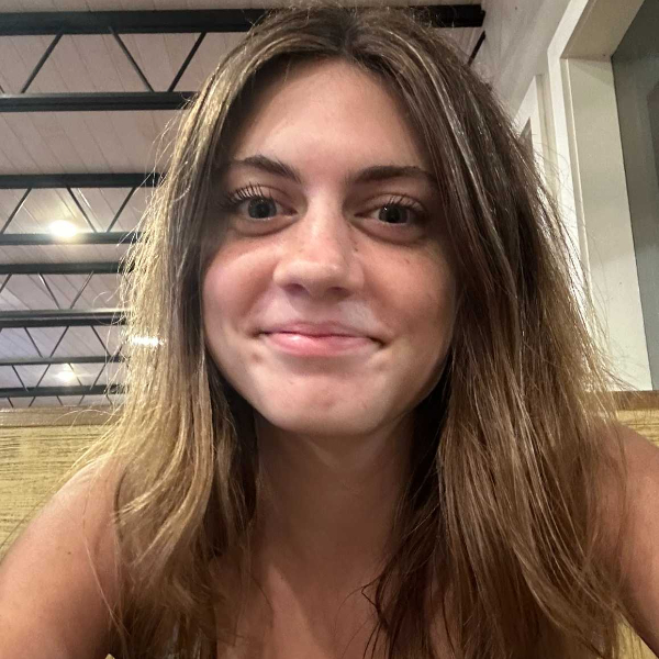 Isabella Gomez Herrera